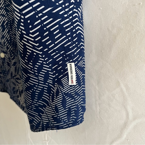 Ben Sherman Blue Leaf Pattern Button Up Short Sleeve Shirt Size Medium - Picture 6 of 11